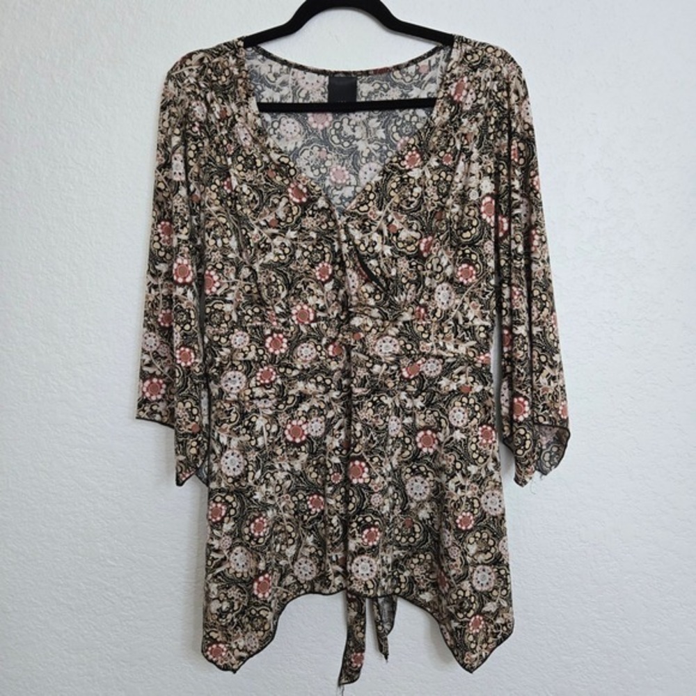 JTB Woman 1X Floral Print Tie Back 3/4 Sleeve Blouse‎ V Neck Flowing Bohemian